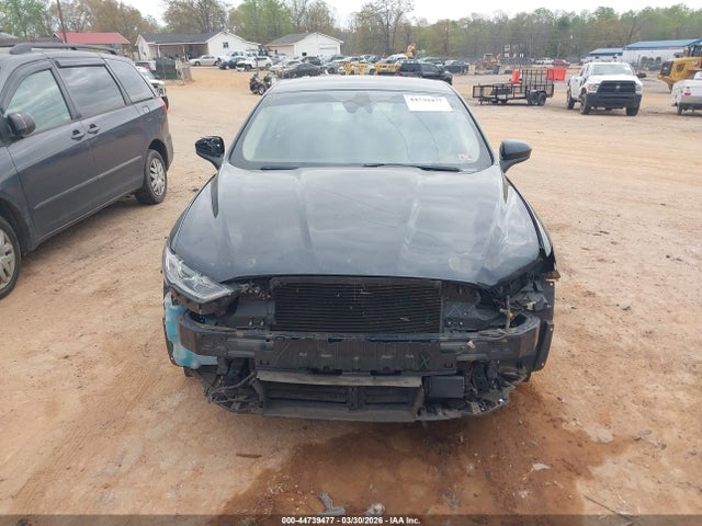 2020 Ford Fusion Se მანქანა იყიდება აუქციონზე, vin: 3FA6P0HDXLR105085, აუქციონის ნომერი: 44739477