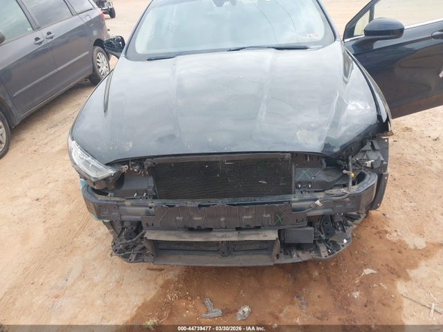 2020 Ford Fusion Se მანქანა იყიდება აუქციონზე, vin: 3FA6P0HDXLR105085, აუქციონის ნომერი: 44739477