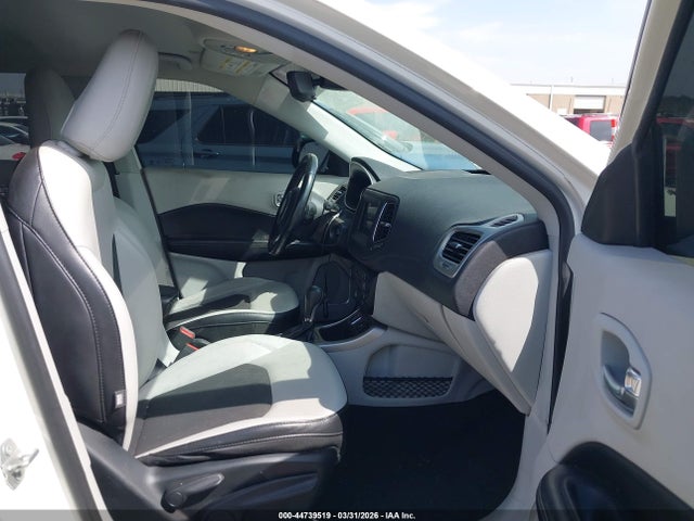 Продажа на аукционе авто 2019 Jeep Compass Latitude Fwd, vin: 3C4NJCBB1KT801254, номер лота: 44739519