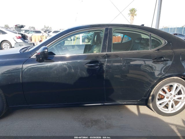 44739541 :رقم المزاد ، JTHBK262272052203 vin ، 2007 Lexus Is 250 مزاد بيع