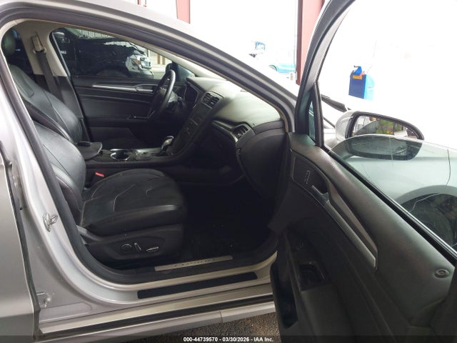 3FA6P0K97GR174195 Ford Fusion Titanium
