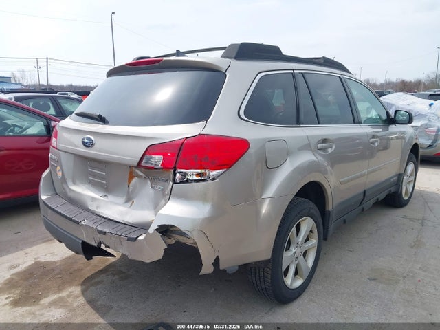 Aukcja sprzedaży 2014 Subaru Outback 2.5i Premium, vin: 4S4BRBCC3E3245117, numer aukcji: 44739575