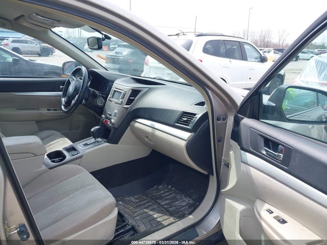 Aukcja sprzedaży 2014 Subaru Outback 2.5i Premium, vin: 4S4BRBCC3E3245117, numer aukcji: 44739575