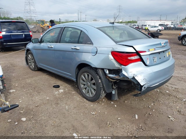 2012 CHRYSLER 200 1C3CCBBB2CN278067 Photo 2