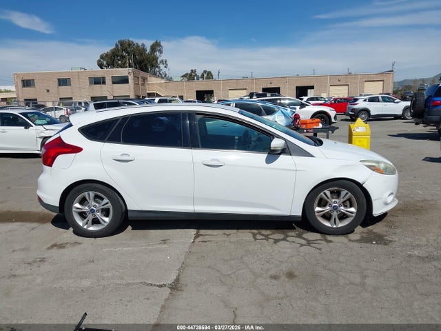 Ford FOCUS SE 2014 1FADP3K20EL169511 Image 14