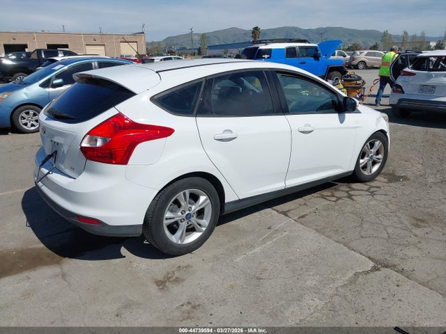 Ford FOCUS SE 2014 1FADP3K20EL169511 Image 4
