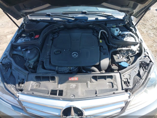 2014 Mercedes-benz C 300 Sport 4matic მანქანა იყიდება აუქციონზე, vin: WDDGF8AB9ER321278, აუქციონის ნომერი: 44739624