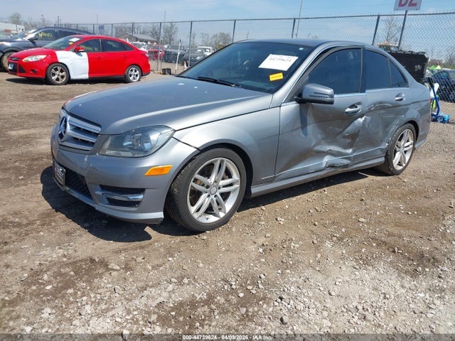 2014 Mercedes-benz C 300 Sport 4matic მანქანა იყიდება აუქციონზე, vin: WDDGF8AB9ER321278, აუქციონის ნომერი: 44739624