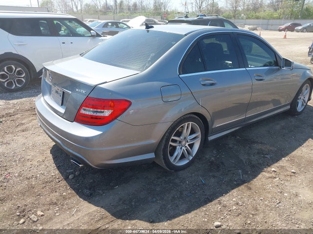 2014 Mercedes-benz C 300 Sport 4matic მანქანა იყიდება აუქციონზე, vin: WDDGF8AB9ER321278, აუქციონის ნომერი: 44739624