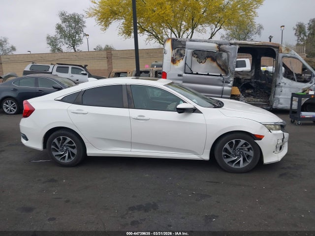 Honda CIVIC EX 2017 2HGFC2F70HH577685 Image 13