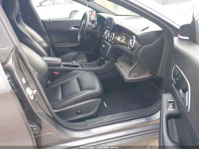 2014 MERCEDES-BENZ CLA 250 WDDSJ4EB7EN060557 Photo 4