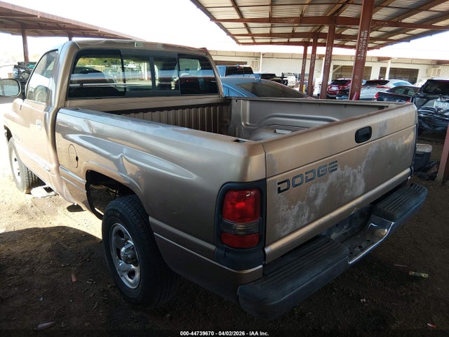 2000 DODGE RAM 1500 1B7HC16X1YS627469 Photo 2