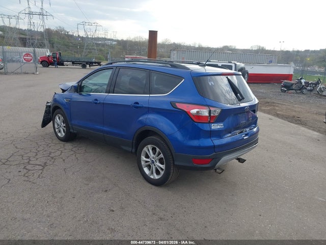 Ford ESCAPE SE 2017 1FMCU9GD3HUD03398 Image 3