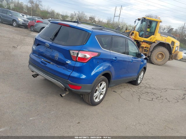 Ford ESCAPE SE 2017 1FMCU9GD3HUD03398 Image 4