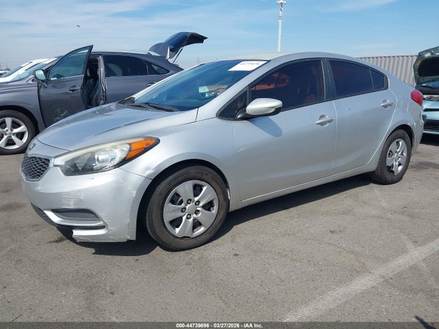 KIA FORTE LX 2014 KNAFK4A61E5075652 Image 2