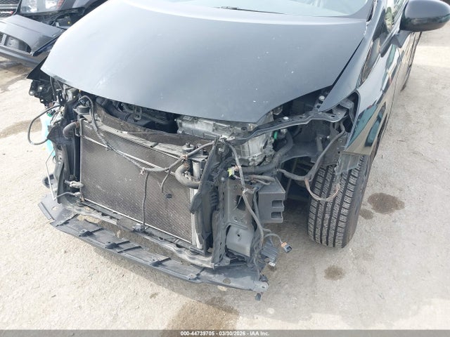 Toyota Prius Two 2014 JTDKN3DU7E1735410 Image 6