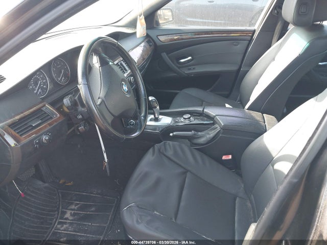 2010 BMW 528I WBANU5C56AC126729 Photo 4