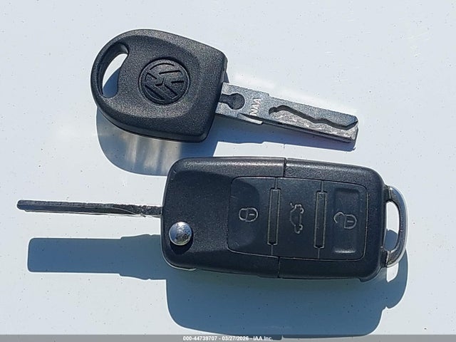 44739707 :رقم المزاد ، WVWED71K29W071942 vin ، 2009 Volkswagen Gti 2-door مزاد بيع