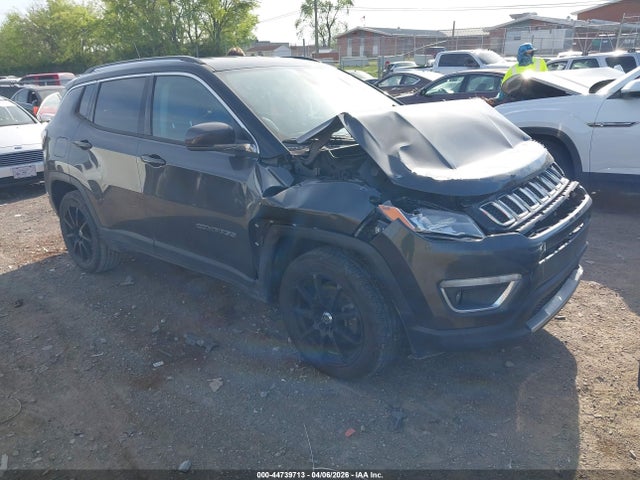 44739713 :رقم المزاد ، 3C4NJDCB2JT267121 vin ، 2018 Jeep Compass Limited 4x4 مزاد بيع