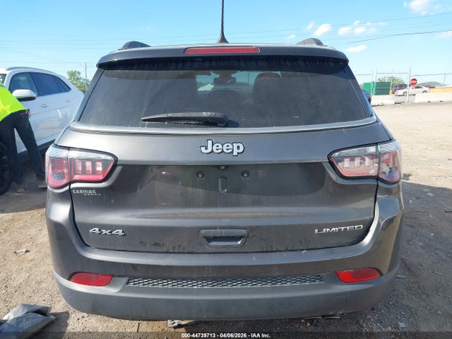 44739713 :رقم المزاد ، 3C4NJDCB2JT267121 vin ، 2018 Jeep Compass Limited 4x4 مزاد بيع