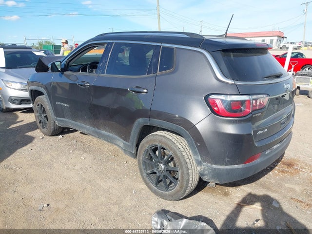 44739713 :رقم المزاد ، 3C4NJDCB2JT267121 vin ، 2018 Jeep Compass Limited 4x4 مزاد بيع