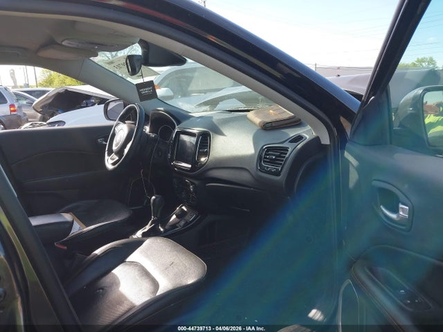 44739713 :رقم المزاد ، 3C4NJDCB2JT267121 vin ، 2018 Jeep Compass Limited 4x4 مزاد بيع