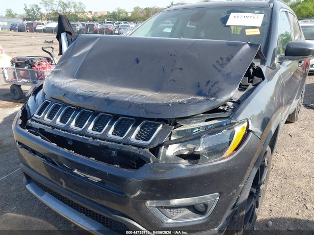 44739713 :رقم المزاد ، 3C4NJDCB2JT267121 vin ، 2018 Jeep Compass Limited 4x4 مزاد بيع