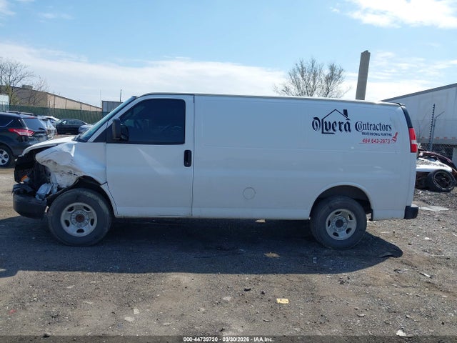 Chevrolet Express 2500 Work Van 2016 1GCWGAFF8G1209854 Image 14
