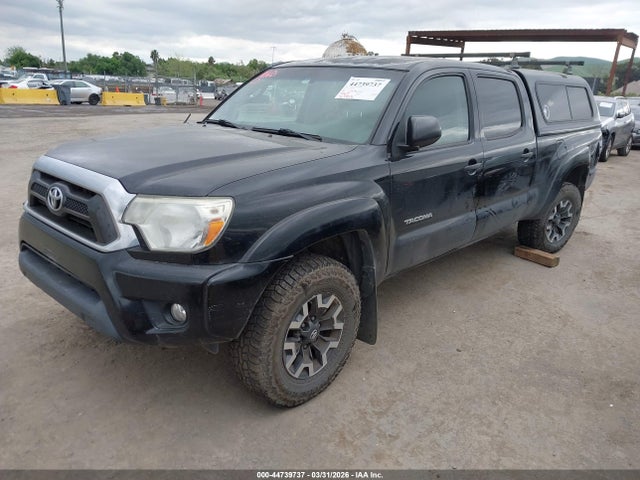 Toyota Tacoma Base V6 2015 3TMMU4FN3FM074907 Image 2