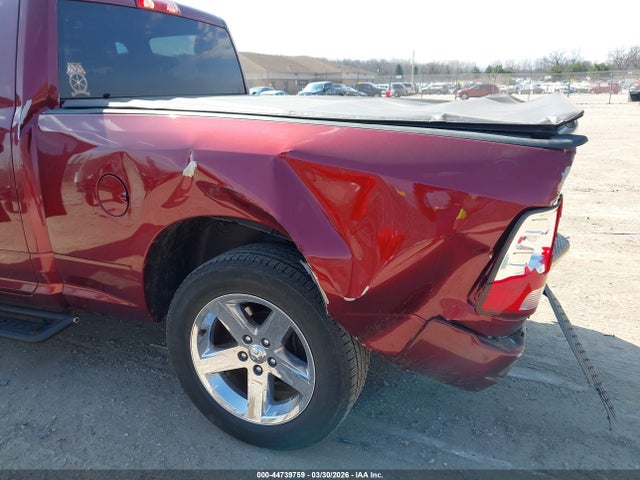 Продаж на аукціоні авто 2018 Ram 1500 Express  4x4 6'4 Box, vin: 1C6RR7FT2JS284980, номер лоту: 44739759
