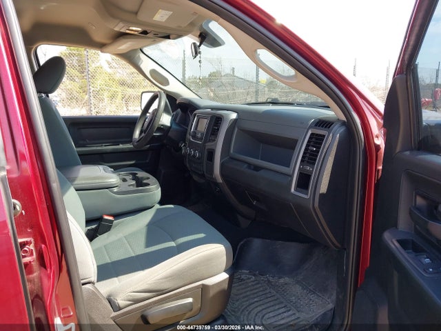 Продаж на аукціоні авто 2018 Ram 1500 Express  4x4 6'4 Box, vin: 1C6RR7FT2JS284980, номер лоту: 44739759