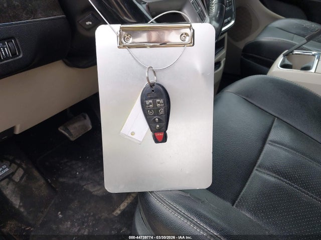 44739774 :رقم المزاد ، 2C4RC1CG1ER338758 vin ، 2014 Chrysler Town & Country Touring-l مزاد بيع