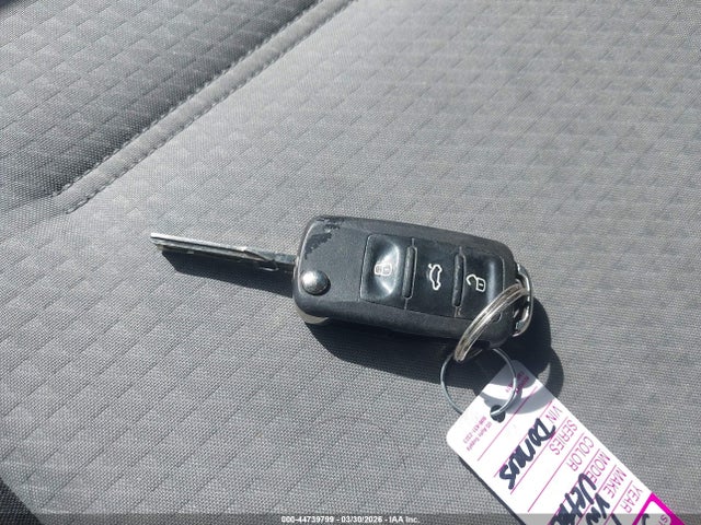 44739799 :رقم المزاد ، 3VW2B7AJ2HM287205 vin ، 2017 Volkswagen Jetta 1.4t S مزاد بيع