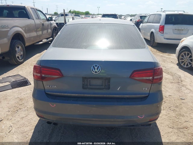 44739799 :رقم المزاد ، 3VW2B7AJ2HM287205 vin ، 2017 Volkswagen Jetta 1.4t S مزاد بيع