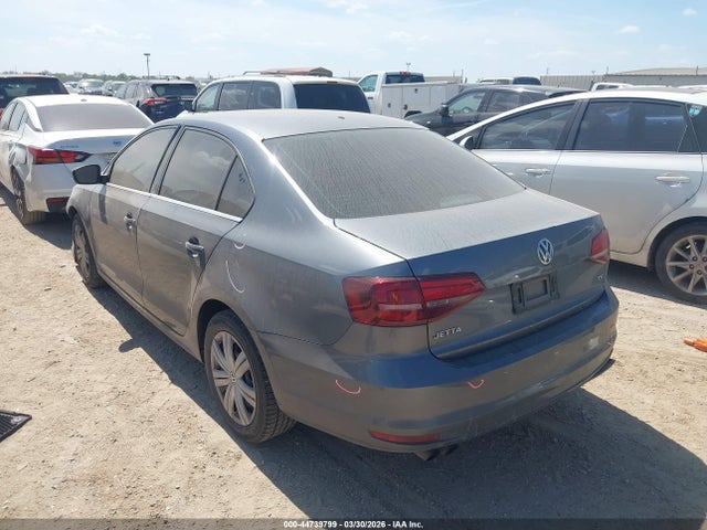 44739799 :رقم المزاد ، 3VW2B7AJ2HM287205 vin ، 2017 Volkswagen Jetta 1.4t S مزاد بيع
