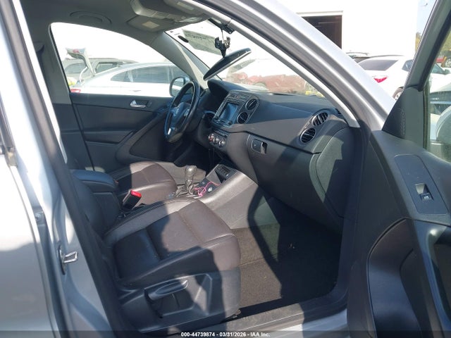 Aukcja sprzedaży 2017 Volkswagen Tiguan 2.0t S, vin: WVGBV7AX6HW510940, numer aukcji: 44739874