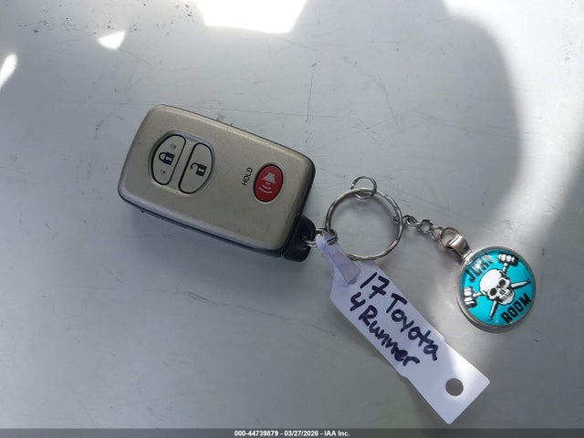 2017 TOYOTA 4RUNNER JTEZU5JR2H5156475 Photo 10