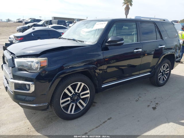 2017 TOYOTA 4RUNNER JTEZU5JR2H5156475 Photo 1