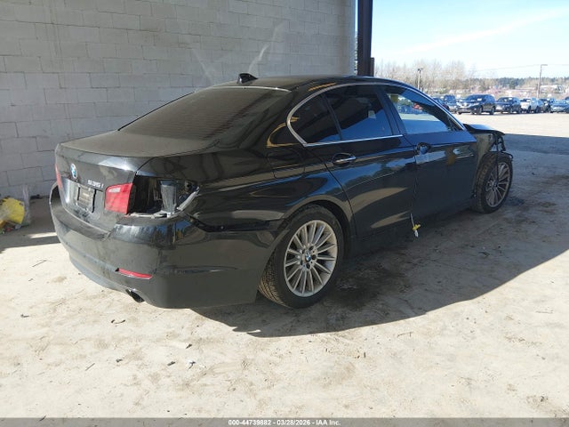 2011 Bmw 535i Xdrive მანქანა იყიდება აუქციონზე, vin: WBAFU7C50BC439552, აუქციონის ნომერი: 44739882