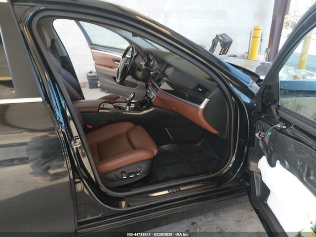 2011 Bmw 535i Xdrive მანქანა იყიდება აუქციონზე, vin: WBAFU7C50BC439552, აუქციონის ნომერი: 44739882
