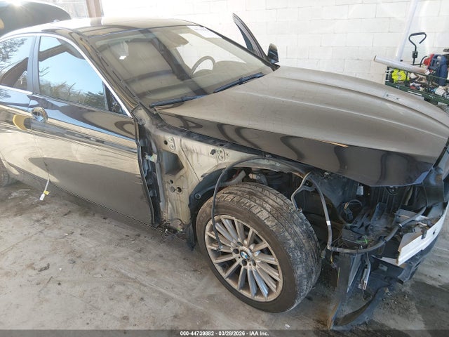 2011 Bmw 535i Xdrive მანქანა იყიდება აუქციონზე, vin: WBAFU7C50BC439552, აუქციონის ნომერი: 44739882