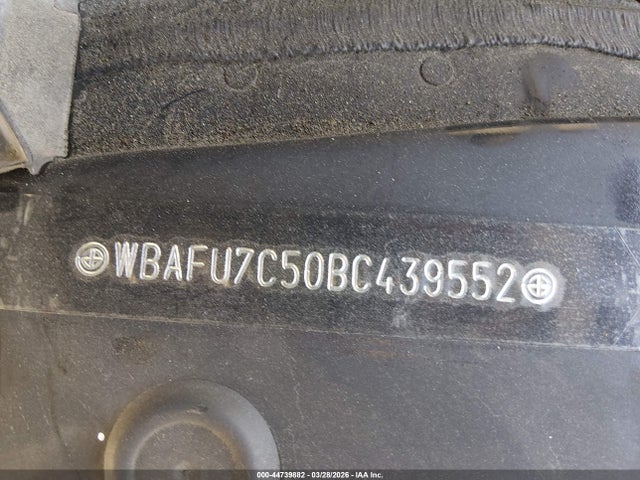 2011 Bmw 535i Xdrive მანქანა იყიდება აუქციონზე, vin: WBAFU7C50BC439552, აუქციონის ნომერი: 44739882