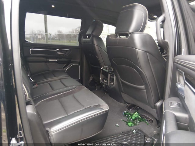44739900 :رقم المزاد ، 1C6SRFJT3KN781507 vin ، 2019 Ram 1500 Laramie  4x4 5'7 Box مزاد بيع