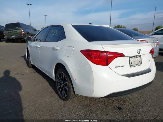 Toyota COROLLA SE 2017 5YFBURHE0HP668951 Image 3