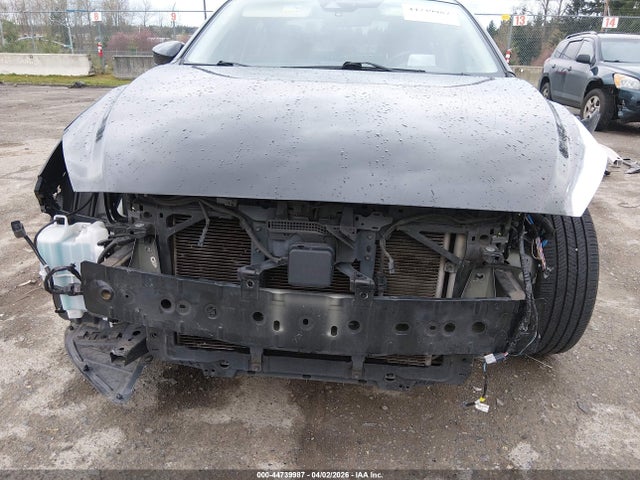 44739987 :رقم المزاد ، 3MZBN1W33JM190874 vin ، 2018 Mazda Mazda3 Grand Touring مزاد بيع