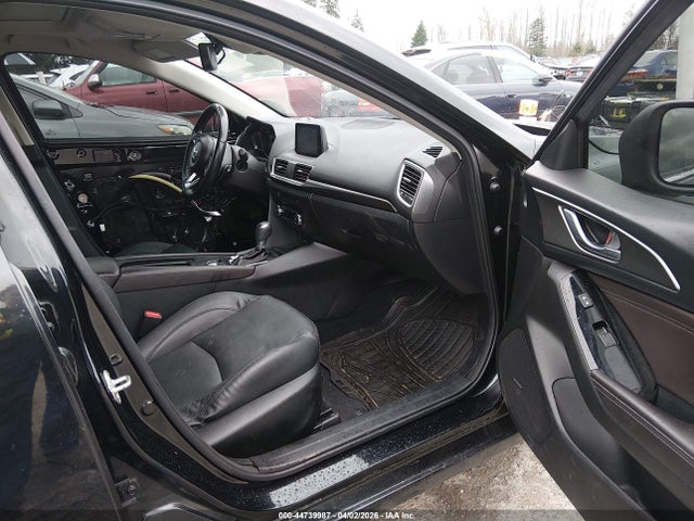 44739987 :رقم المزاد ، 3MZBN1W33JM190874 vin ، 2018 Mazda Mazda3 Grand Touring مزاد بيع