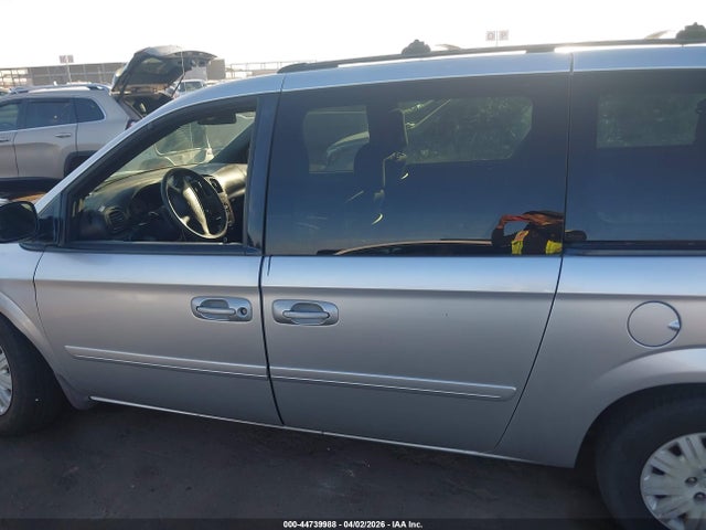 44739988 :رقم المزاد ، 2C4GP44R65R132333 vin ، 2005 Chrysler Town & Country Lx مزاد بيع