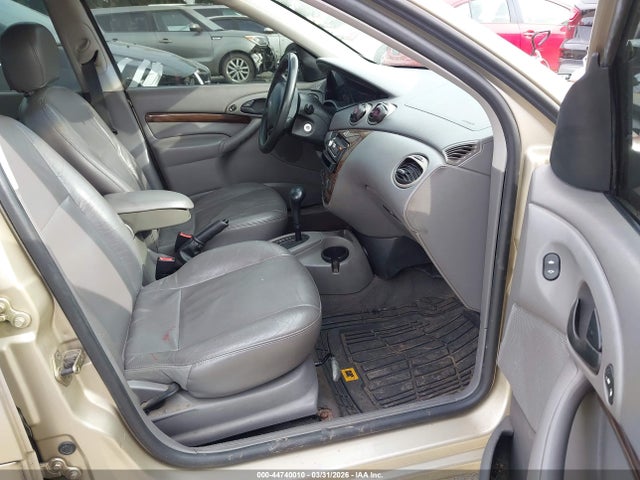 44740010 :رقم المزاد ، 1FAFP3834YW155574 vin ، 2000 Ford Focus Zts مزاد بيع
