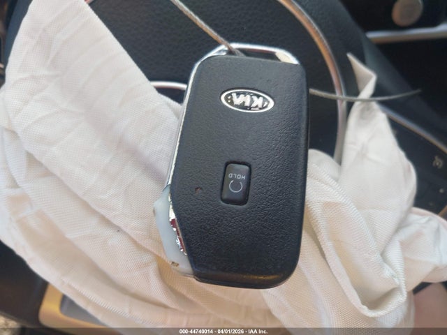 Aukcja sprzedaży 2021 Kia K5 Lxs, vin: 5XXG14J23MG070860, numer aukcji: 44740014