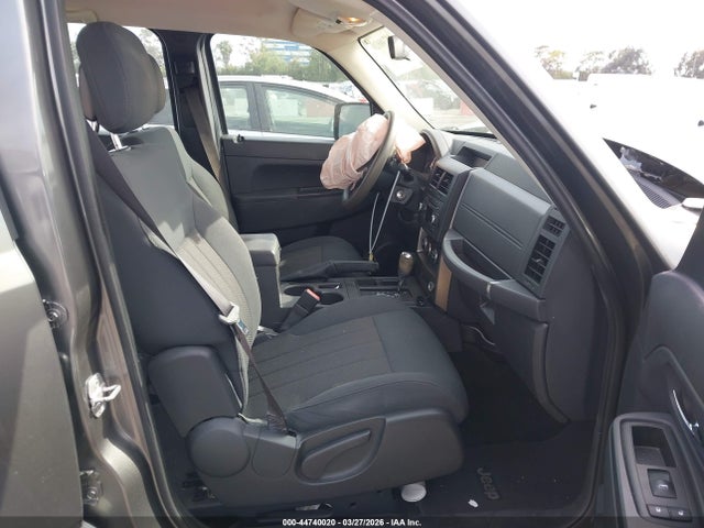 44740020 :رقم المزاد ، 1C4PJLAK5CW208048 vin ، 2012 Jeep Liberty Sport مزاد بيع